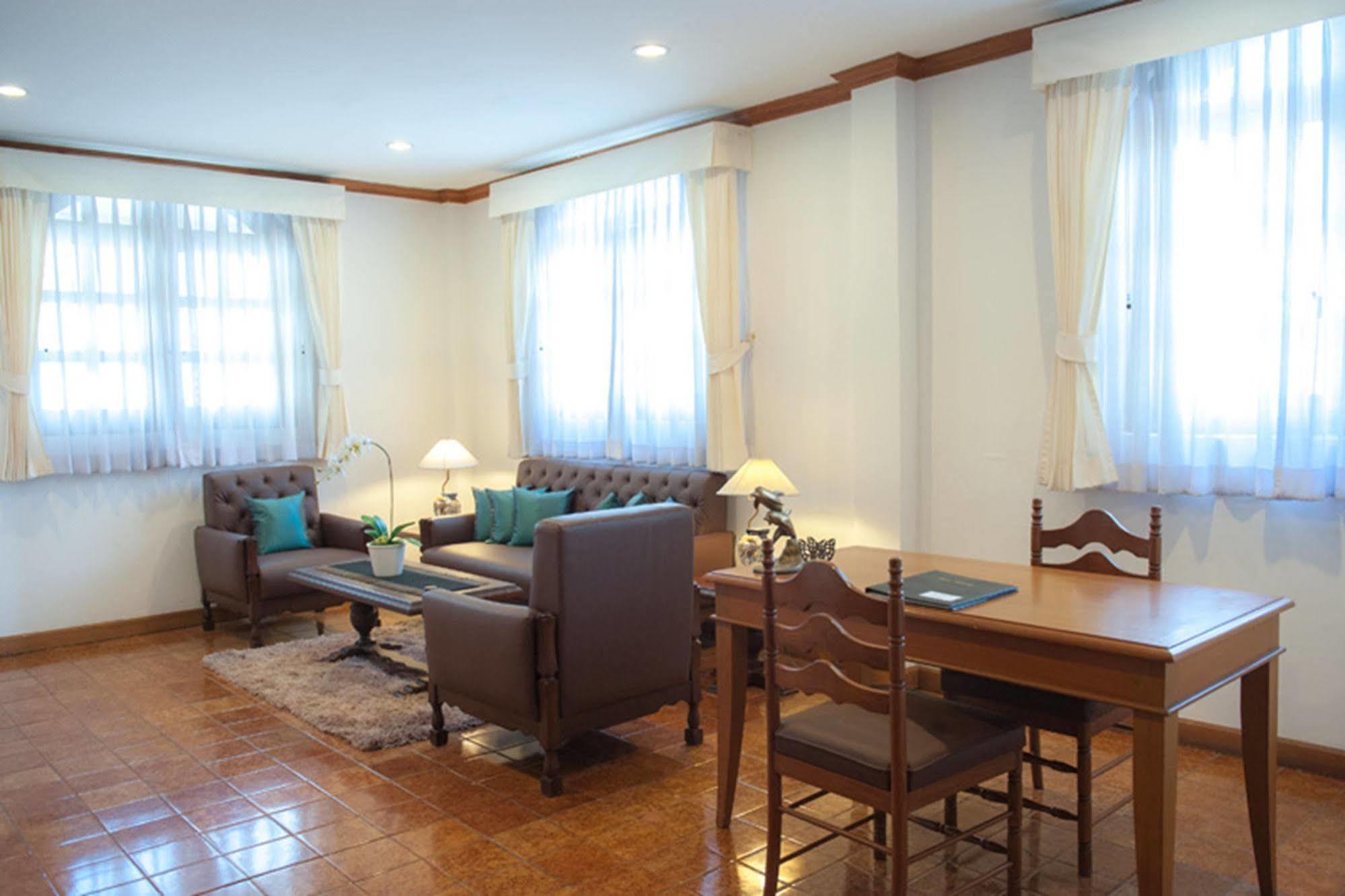 Lido Beach Hotel פאטאיה מראה חיצוני תמונה