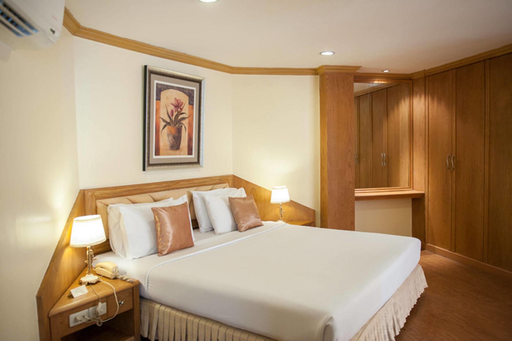 Lido Beach Hotel פאטאיה מראה חיצוני תמונה