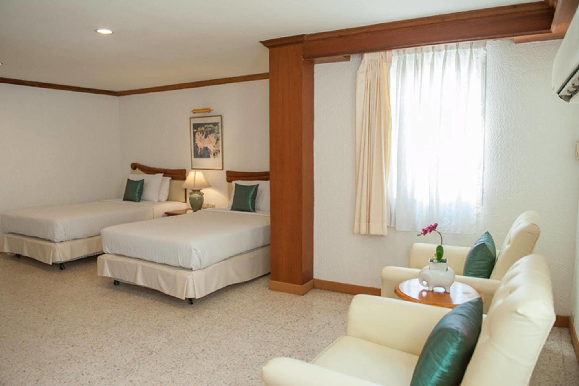 Lido Beach Hotel פאטאיה מראה חיצוני תמונה