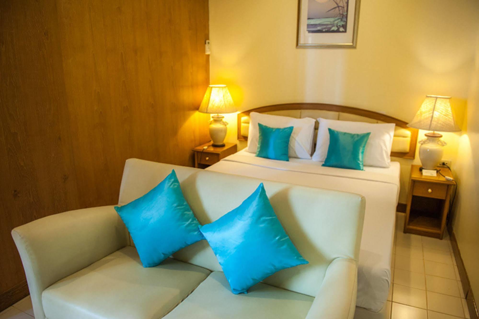 Lido Beach Hotel פאטאיה מראה חיצוני תמונה