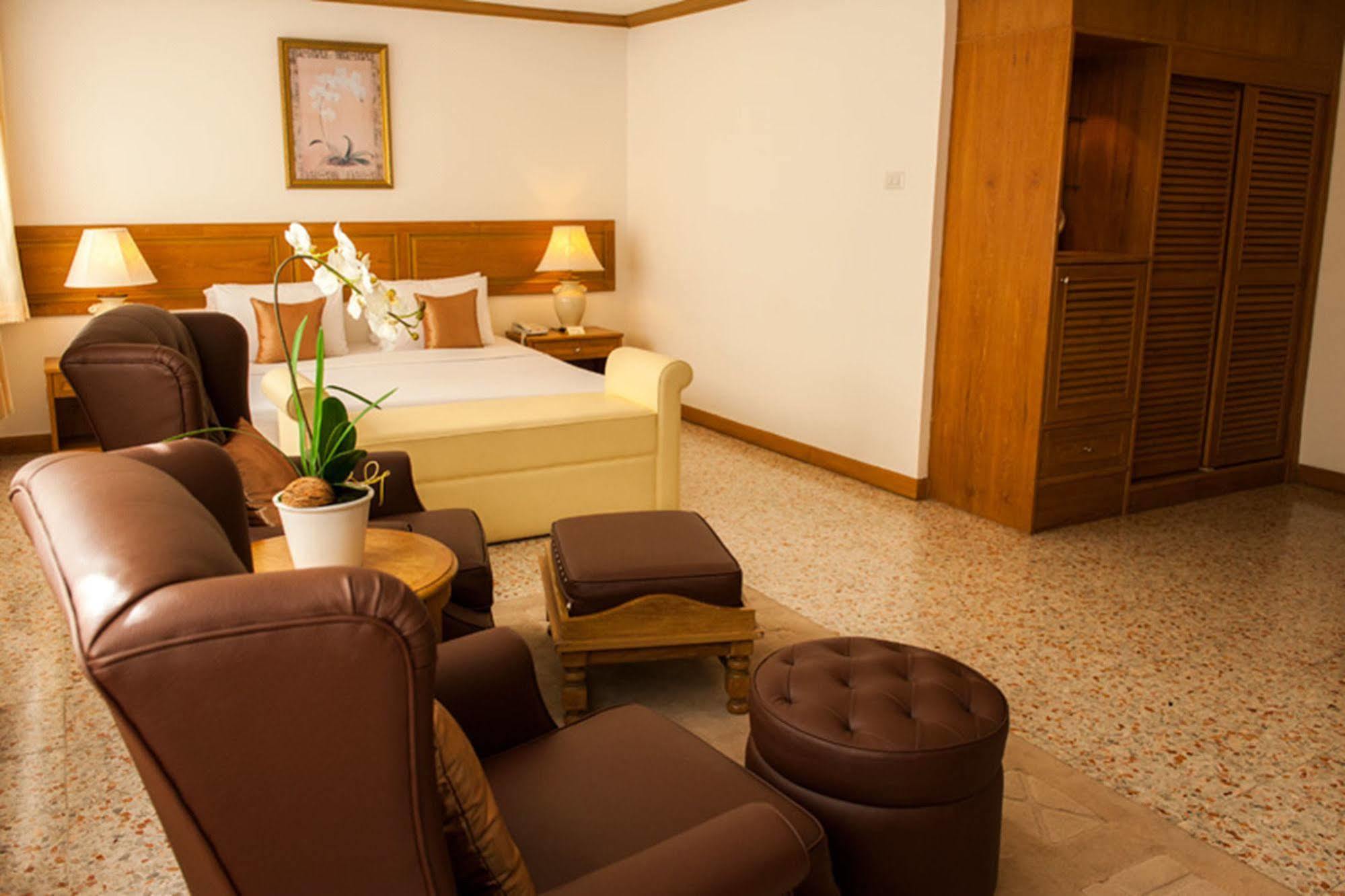 Lido Beach Hotel פאטאיה מראה חיצוני תמונה